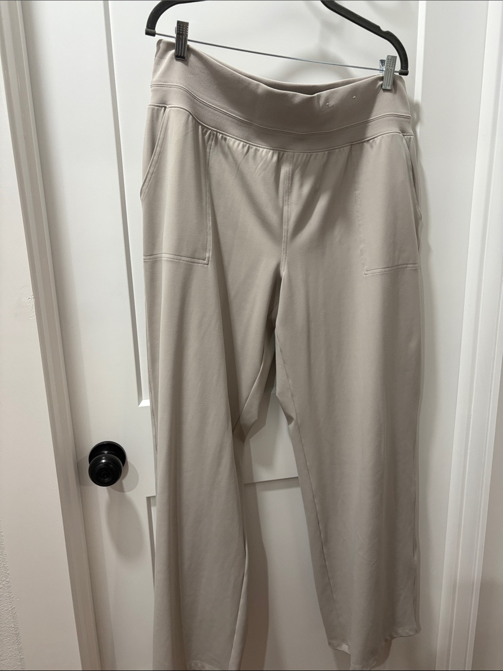 STYLUS Wide-Leg Pull-On Pants in Light Beige